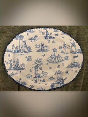 Toille de Jouy Blue (Scallop)
by WOOD & SONS